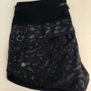 Lululemon Speed Animal Swirl Shorts
